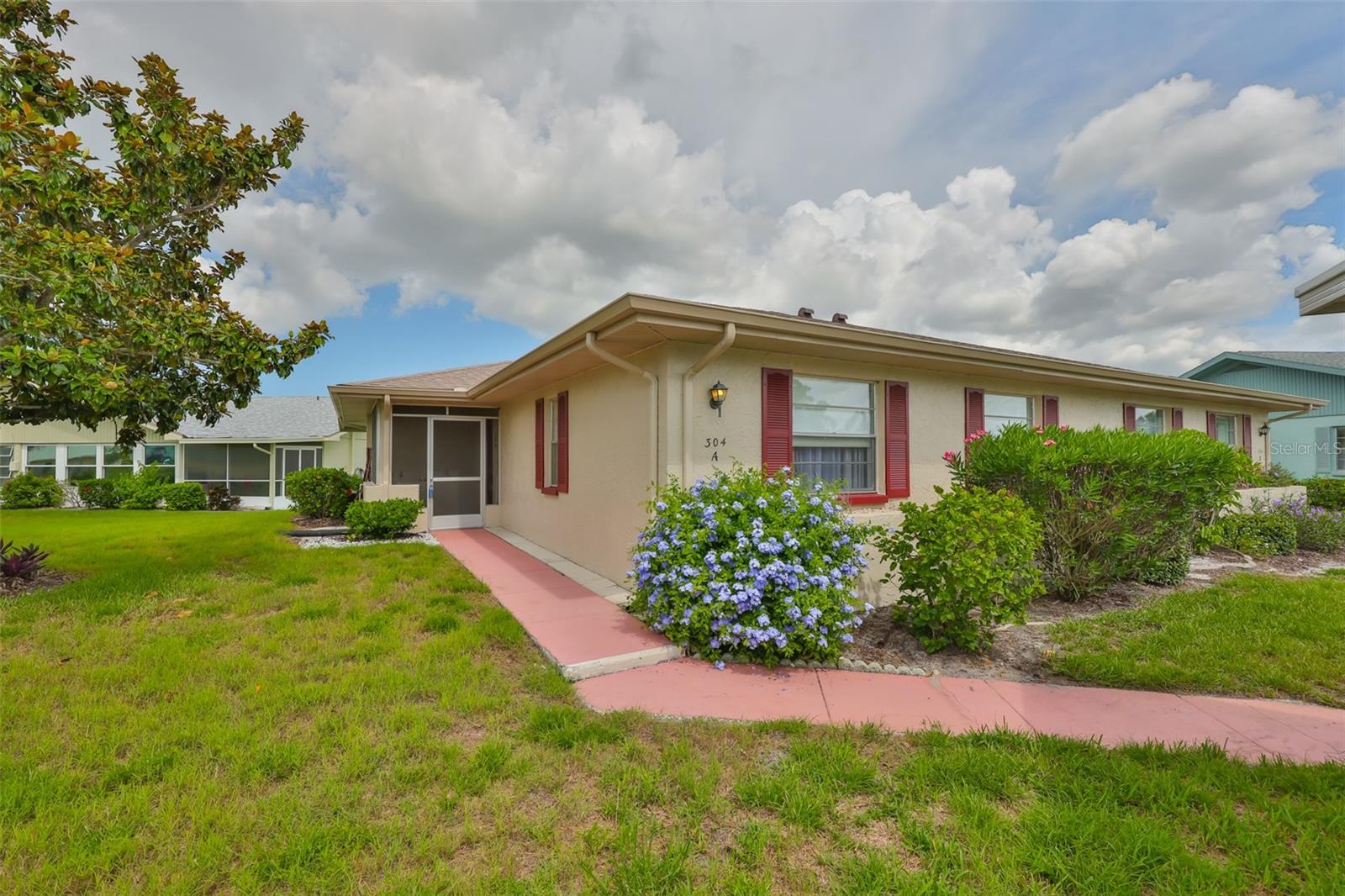 Property Photo: 304 Fowling Court A FL 33573