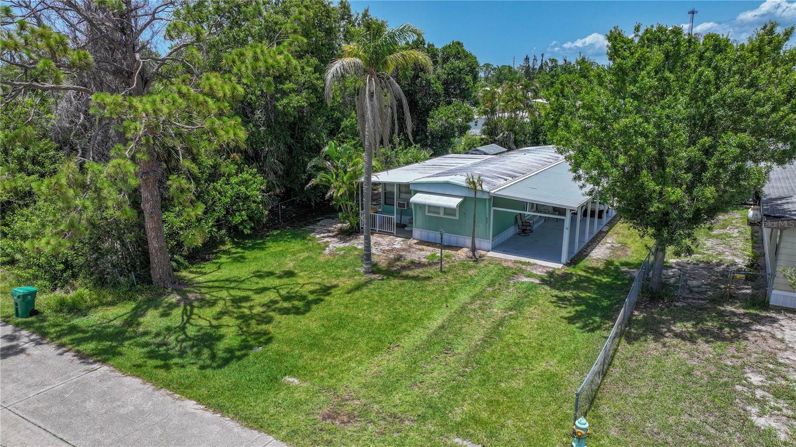Property Photo: 8224 Pinetree Lane FL 34224