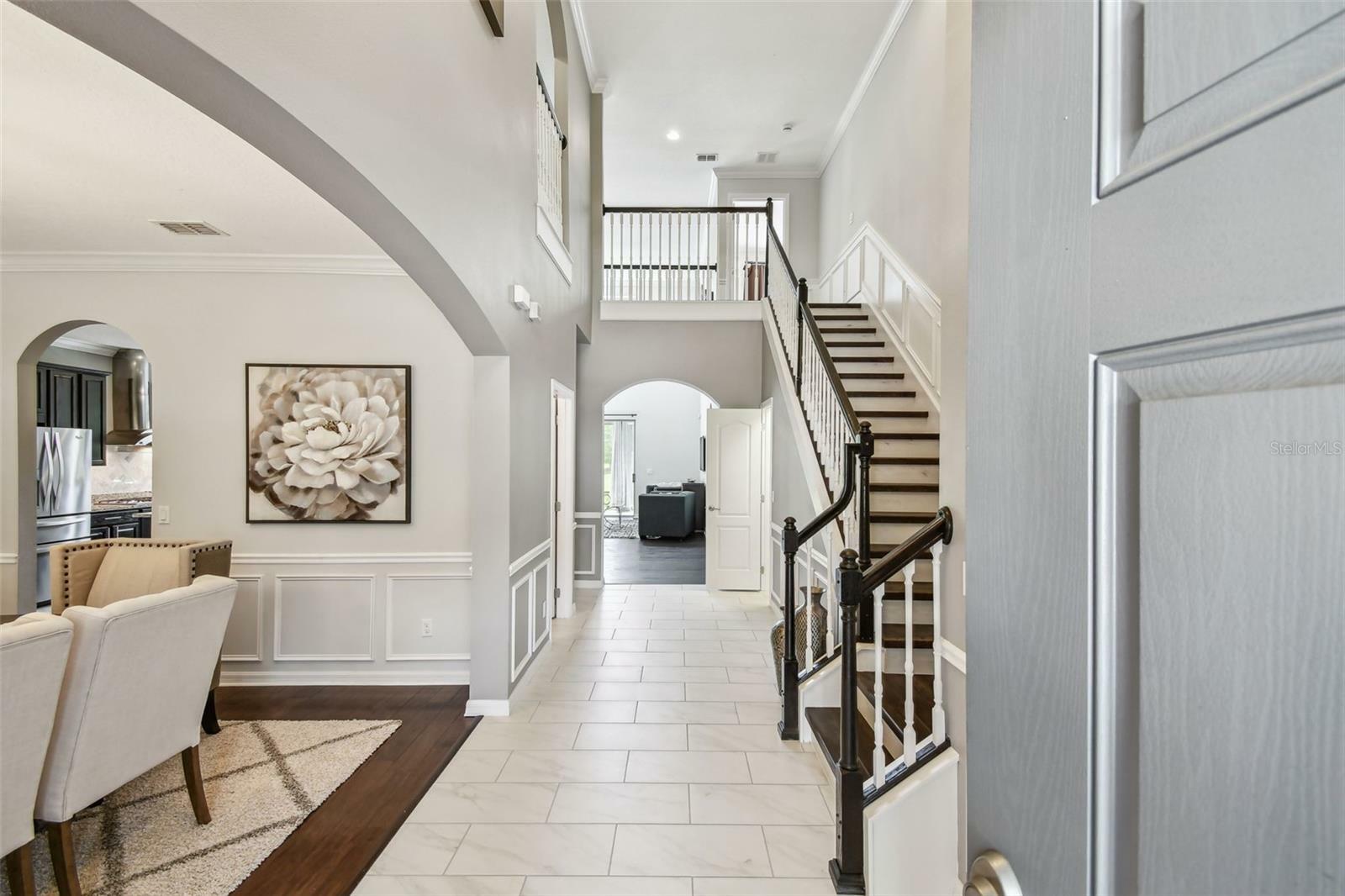 Property Photo:  811 Sherbourne Circle  FL 32746 