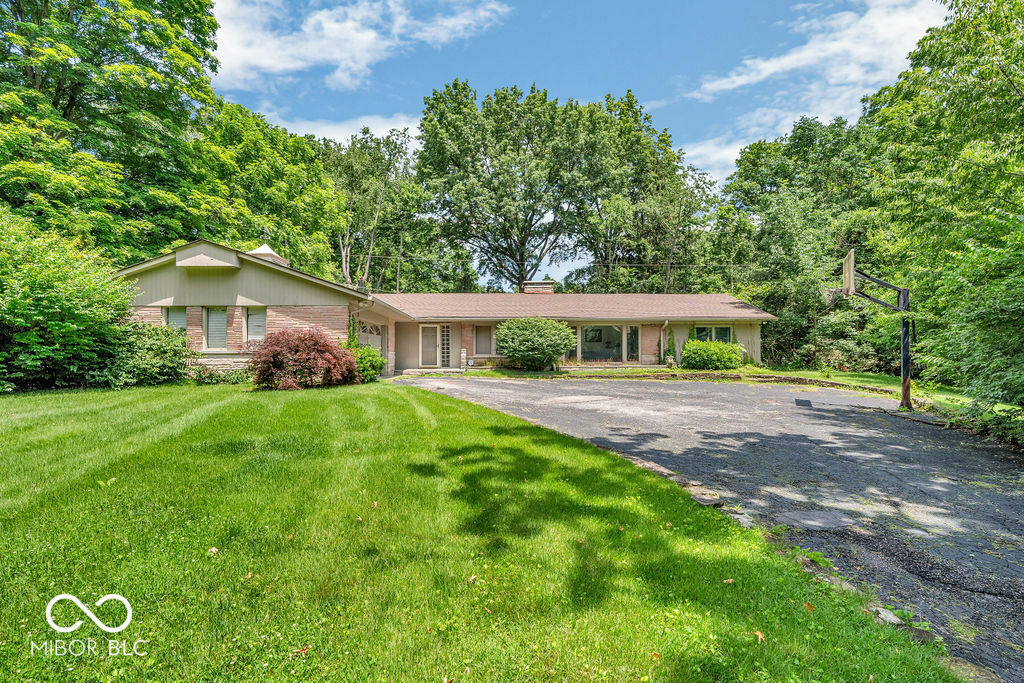 Property Photo: 450 W 93rd Street IN 46260