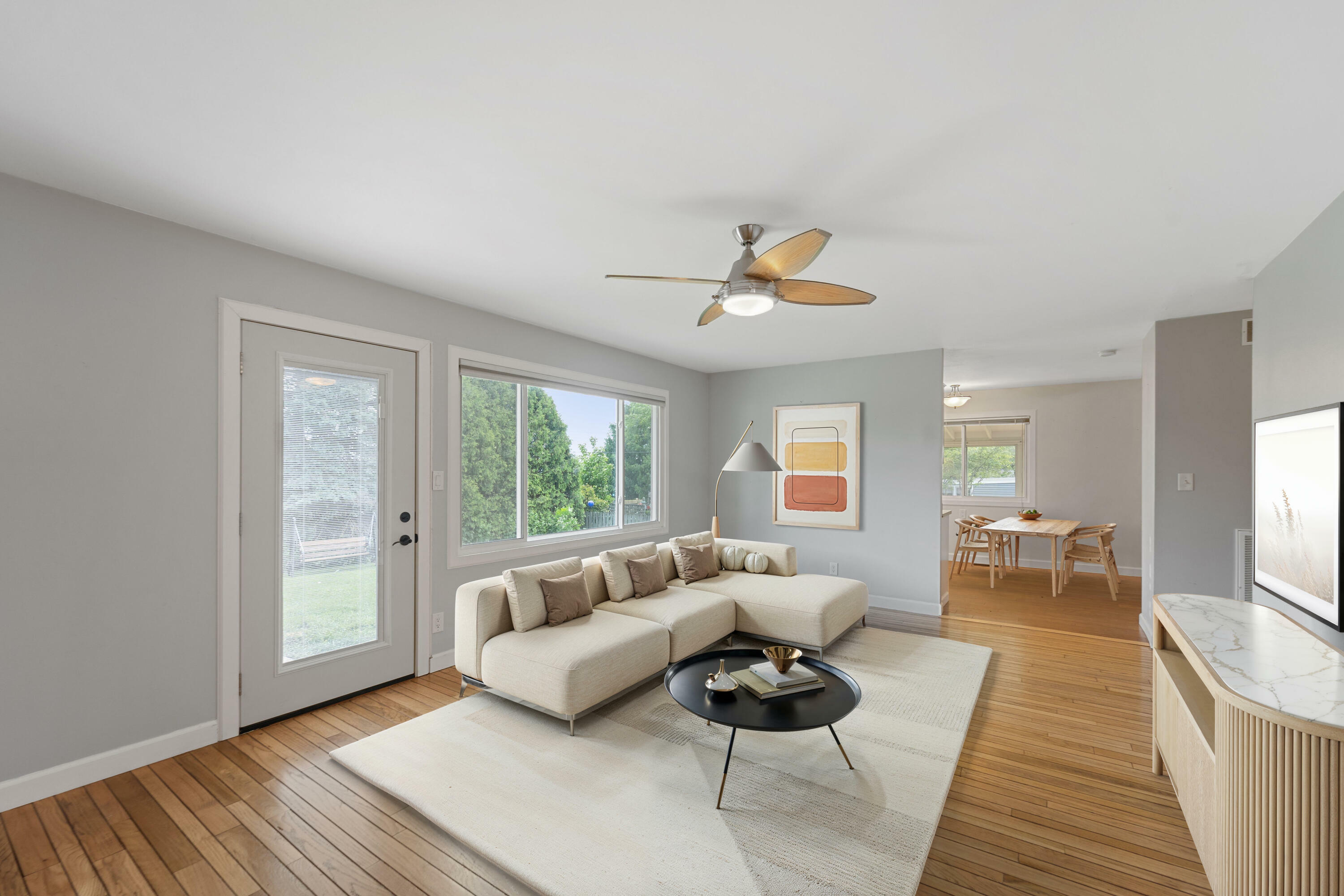 Property Photo: 820 Woodland Ave WI 53074