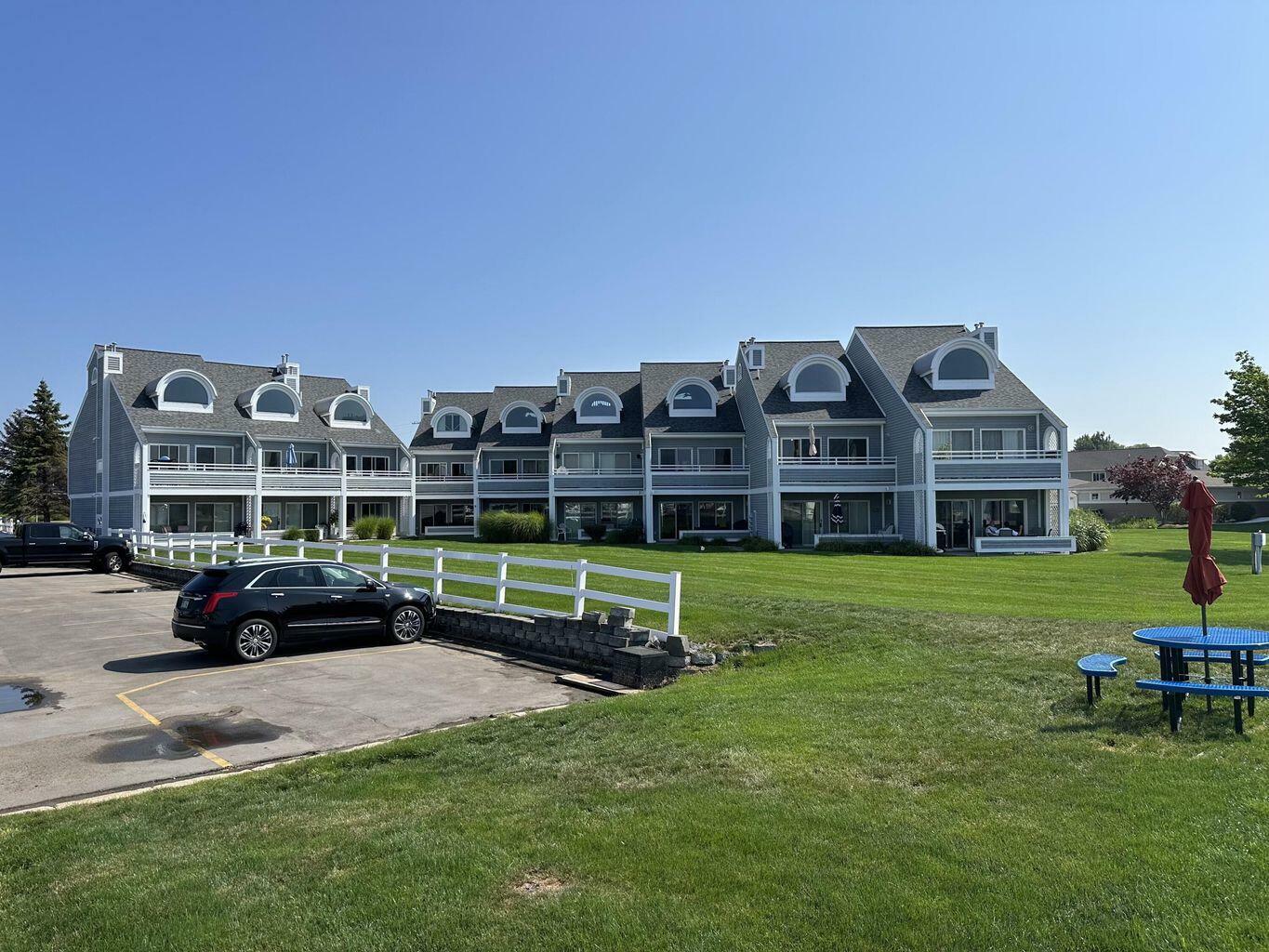 113 Millpoint Drive  Spring Lake MI 49456 photo