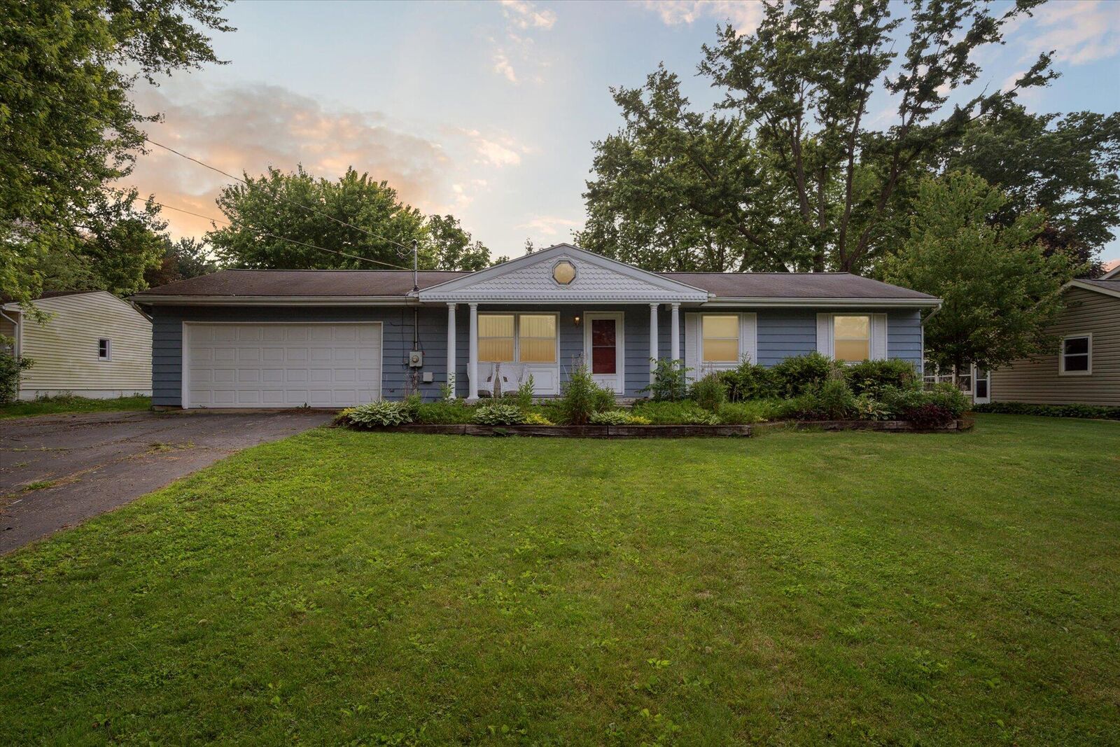 Property Photo:  212 Fulton Boulevard  MI 49269 