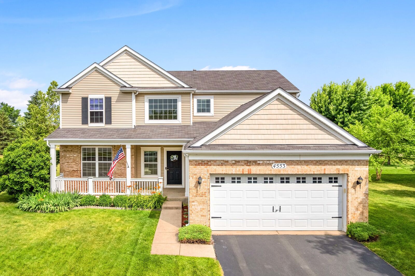 Property Photo: 4553 Gardiner Avenue IL 60560