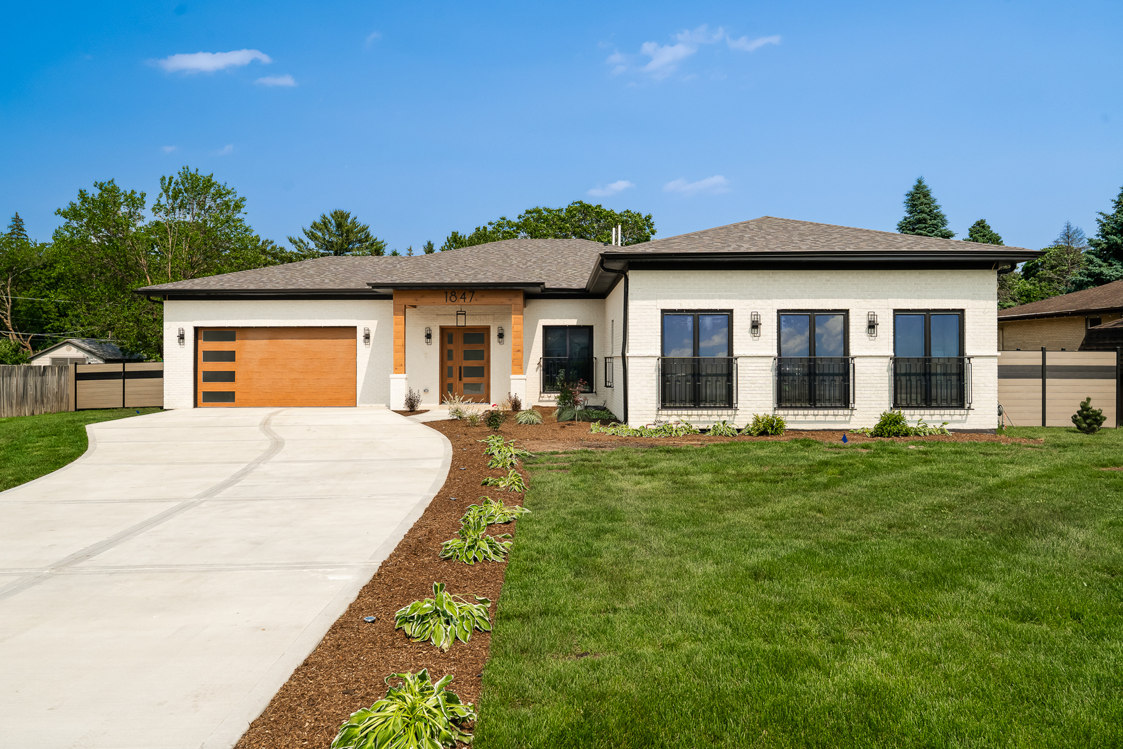 1847 Dexter Lane  Des Plaines IL 60018 photo