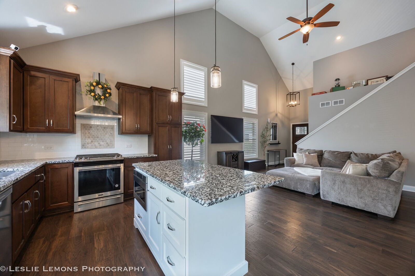 Property Photo:  565 Sudbury Circle 0  IL 60543 