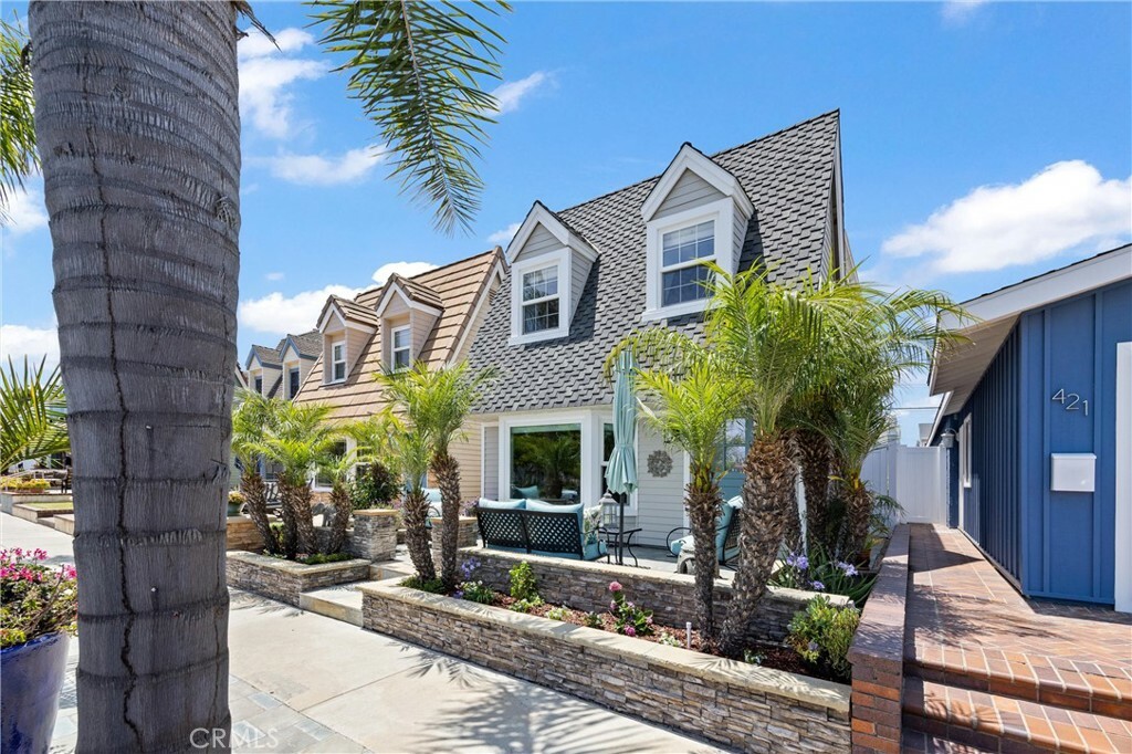 Property Photo: 419 18th Street CA 92648
