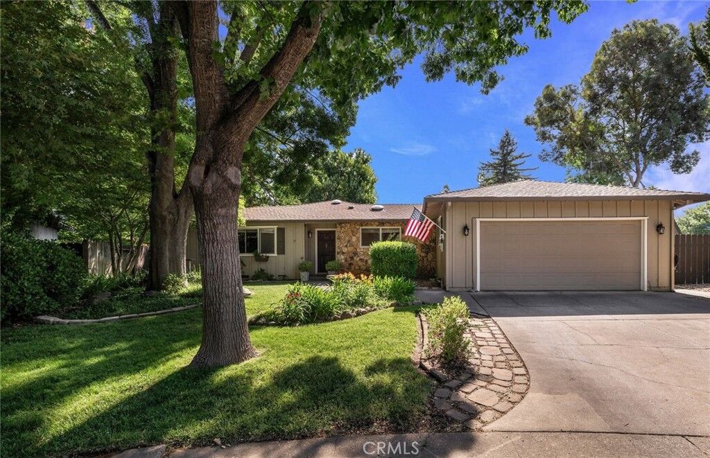 Property Photo:  7 Calgary Ln  CA 95926 