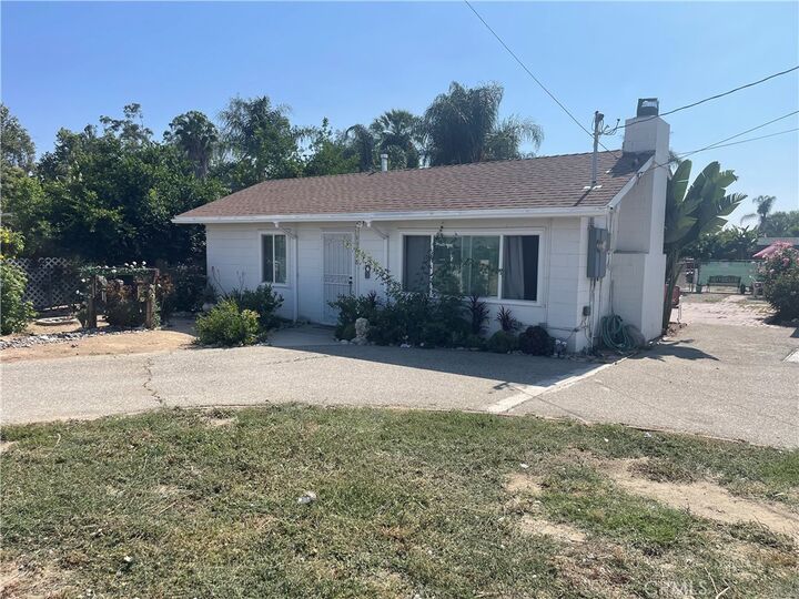 Property Photo: 11818 Yorba Avenue CA 91710