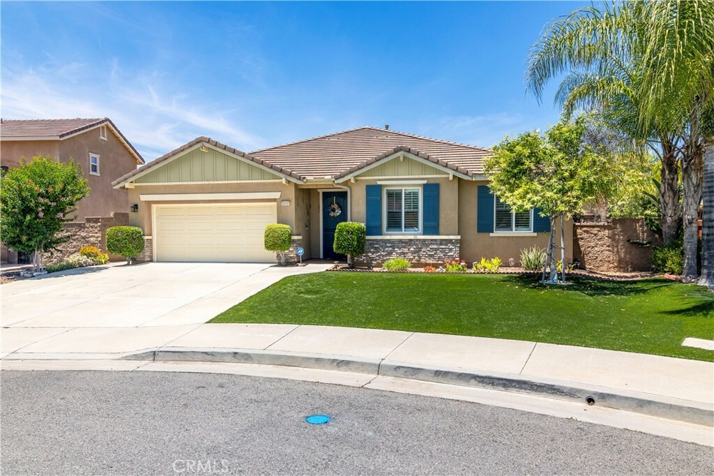 Property Photo: 26865 Shelter Cove Court CA 92585
