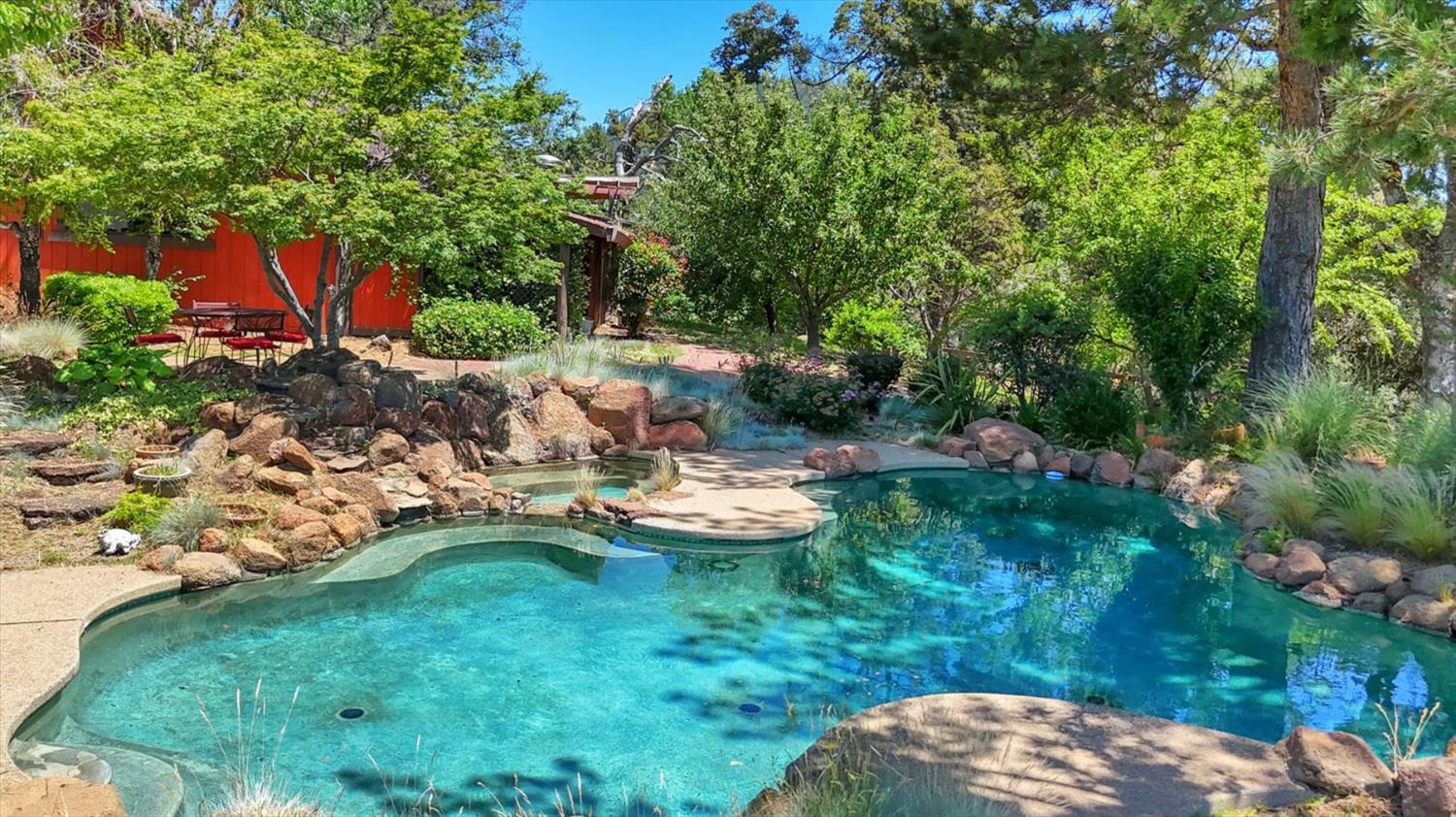 Property Photo: 14272 Oak Meadow Road CA 95945
