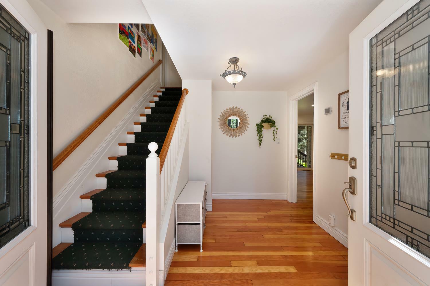 Property Photo: 1331 Oak View Lane CA 95722