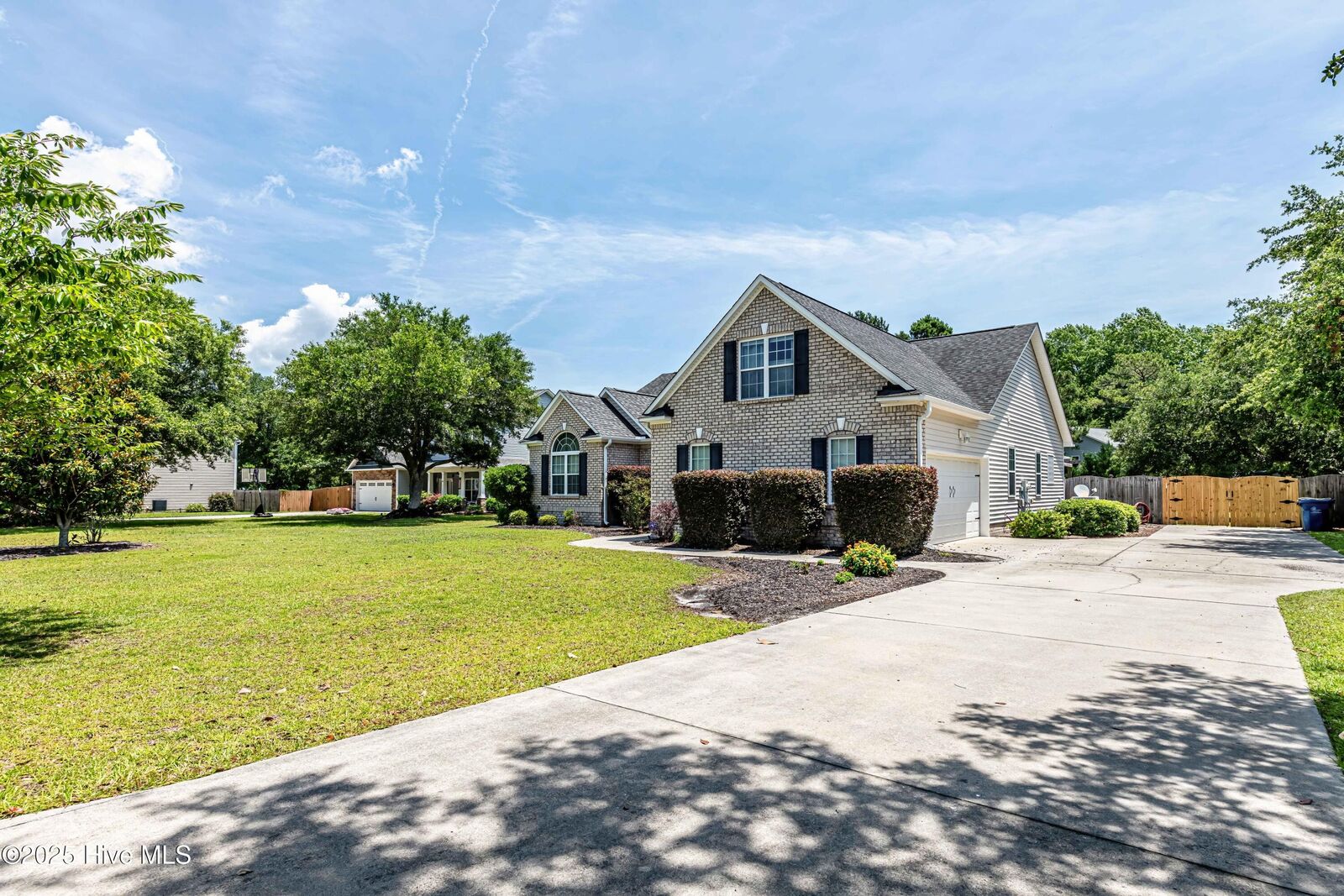 Property Photo: 220 Everett Yopp Drive NC 28460