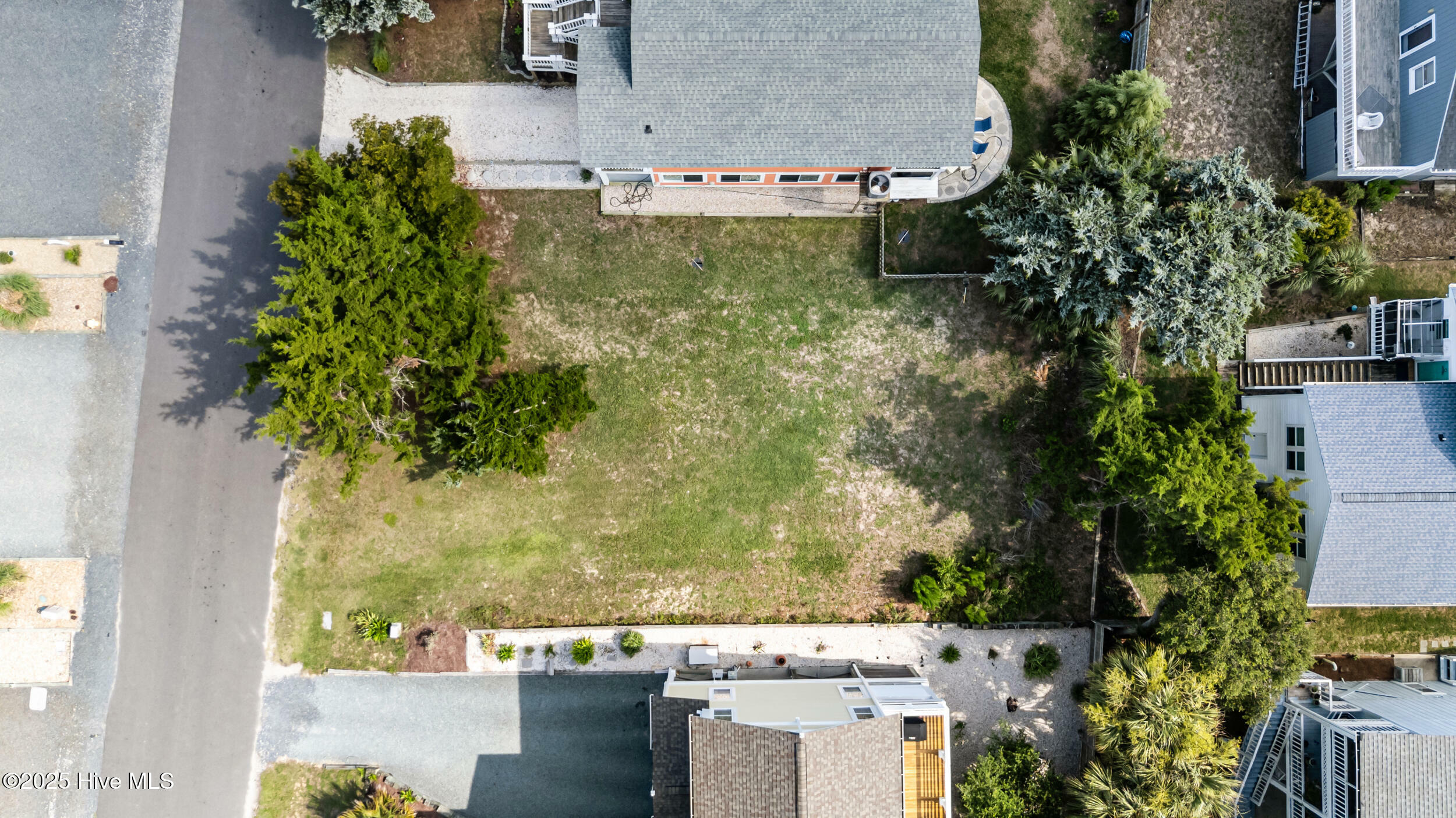 Property Photo: 121 Seagull Drive NC 28462
