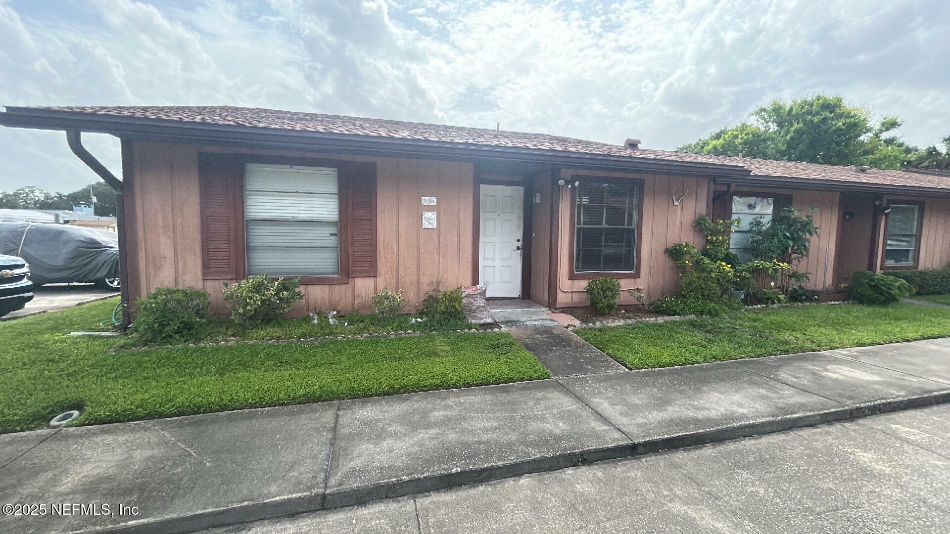 Property Photo: 89 Fremont Avenue 504 FL 32114