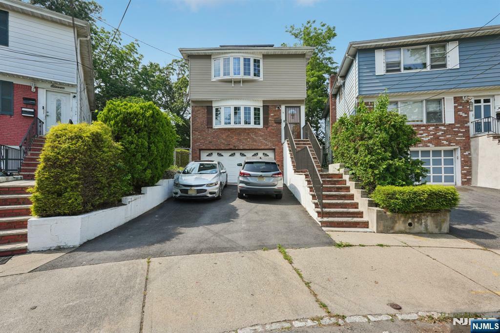 Property Photo: 9 Lee Court NJ 07040