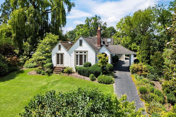 Property Photo: 706 Draper Road SW VA 24060