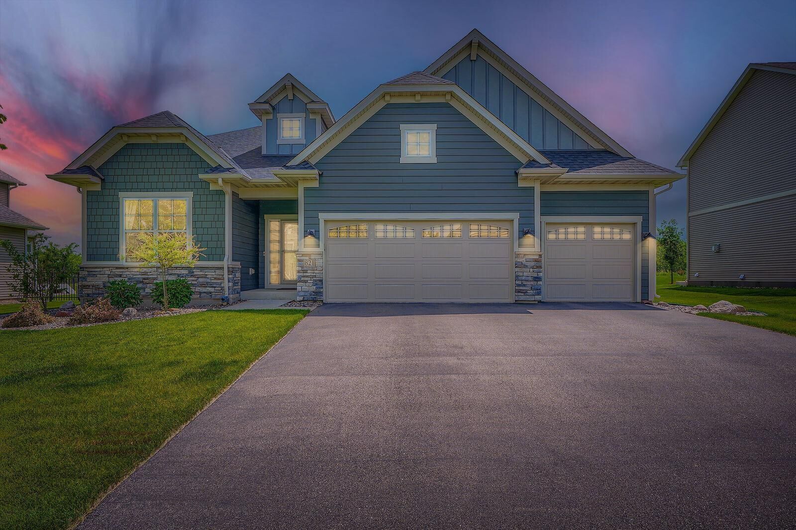 Property Photo:  821 June Avenue N  MN 55042 