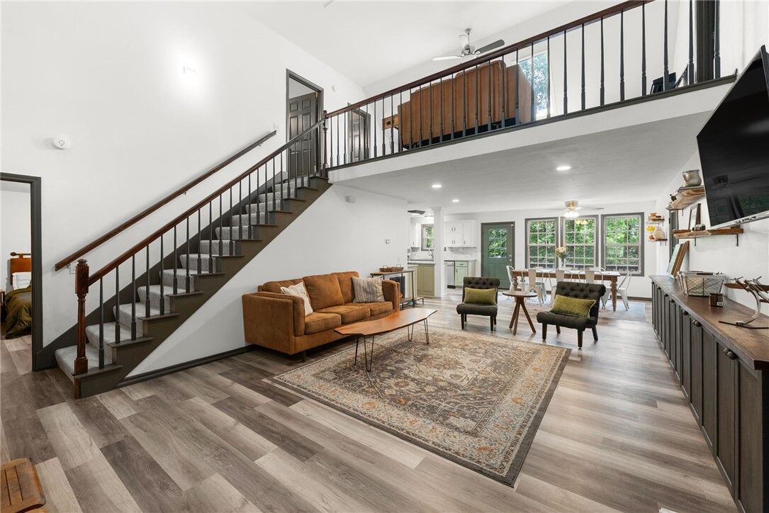 Property Photo: 1 Woodstock Lane AR 72714