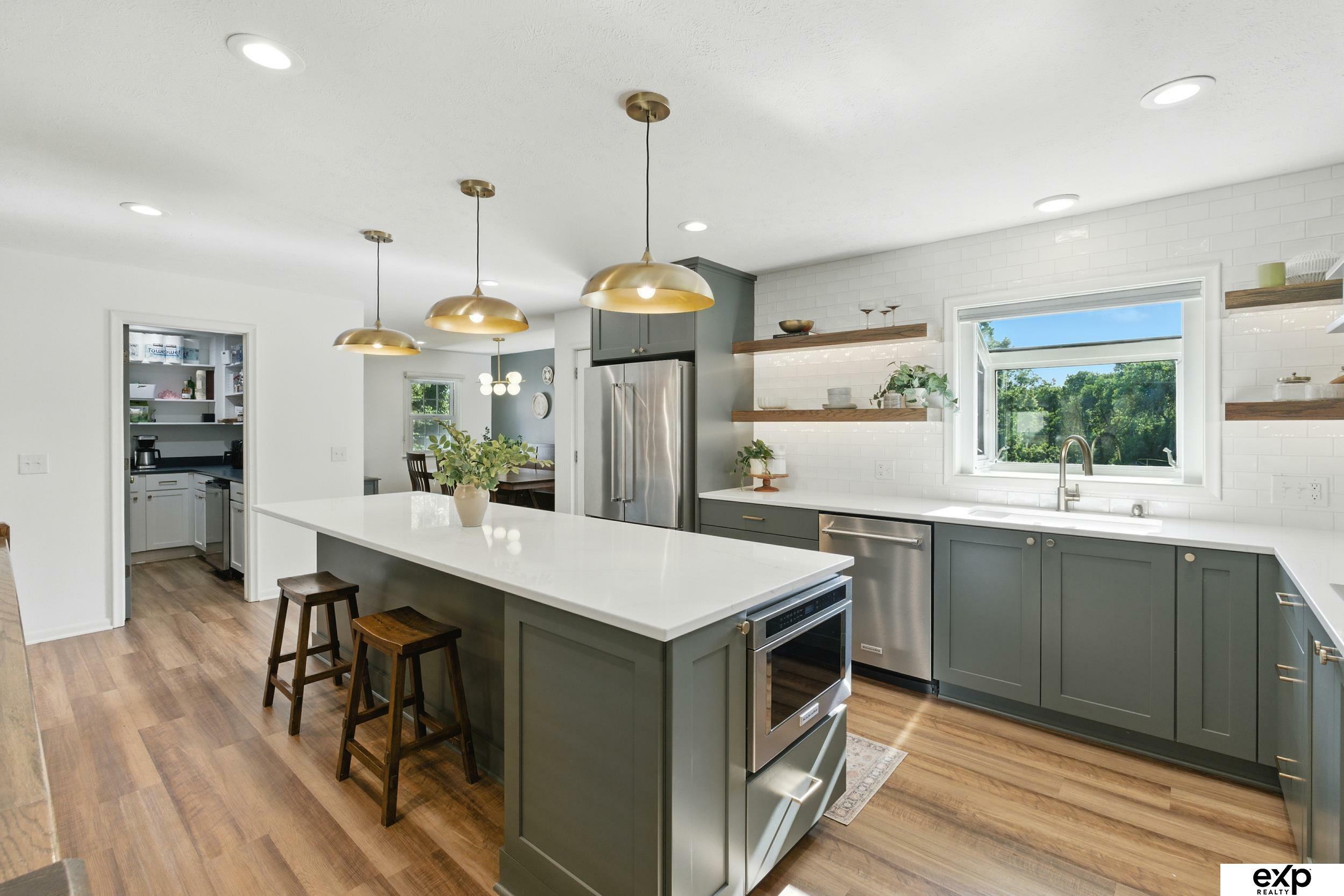 Property Photo: 3516 S 101 Street NE 68124
