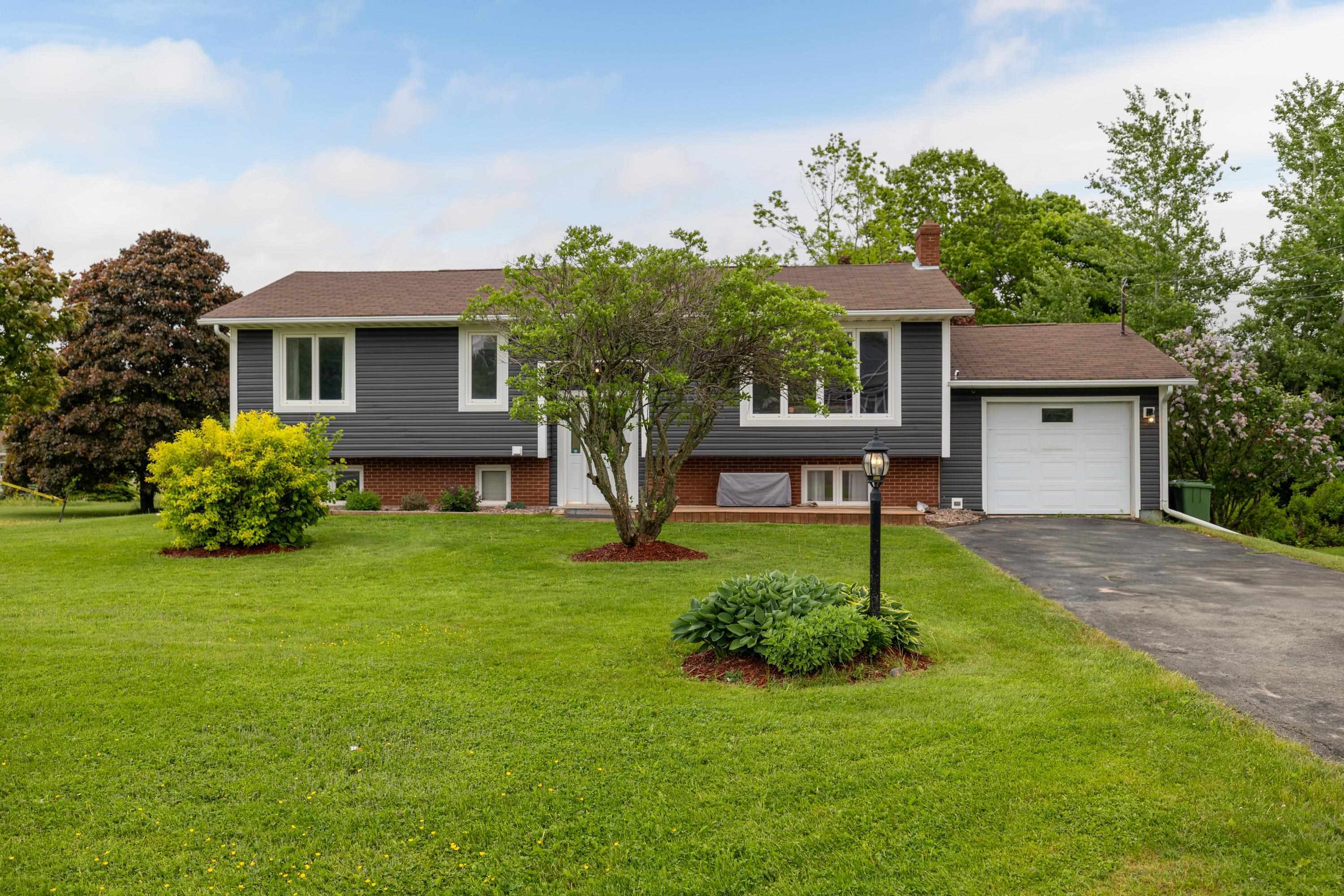 21 Tamarac Avenue  Charlottetown PE C1A 6T2 photo