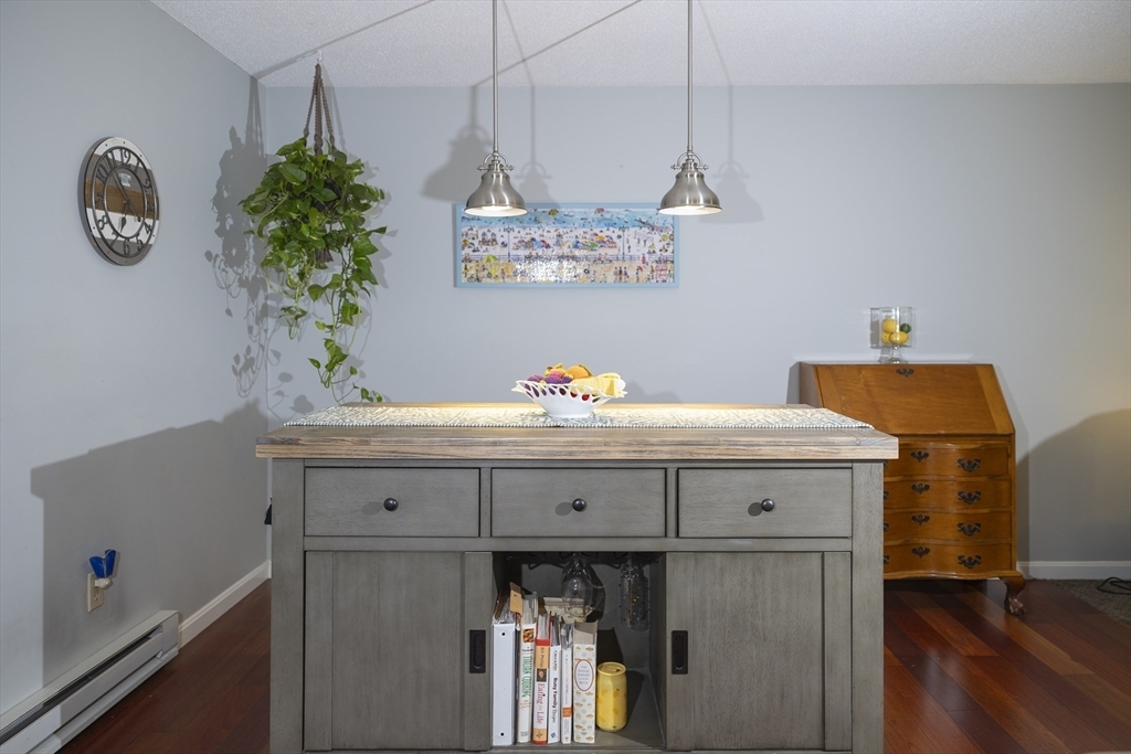 Property Photo: 140 Heritage Dr 140 MA 01588