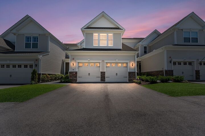 Property Photo: 27 Richardson Dr 27 MA 02054