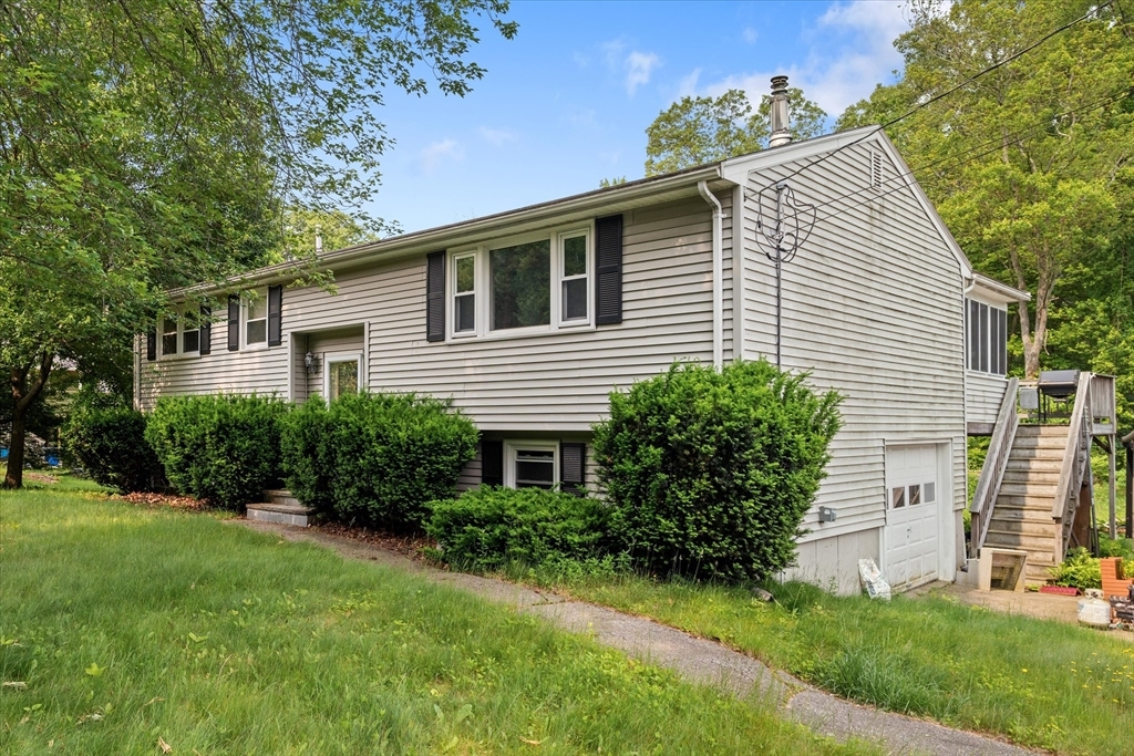 Property Photo:  19 Macintosh Avenue  MA 01752 
