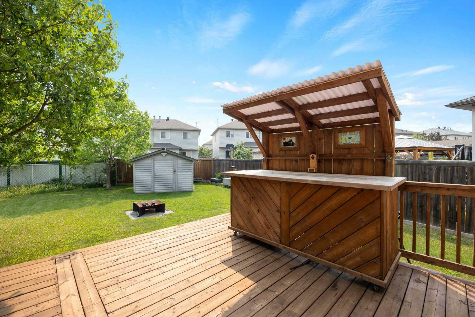 Property Photo: 112 Bruin Bay AB T9K 2T8