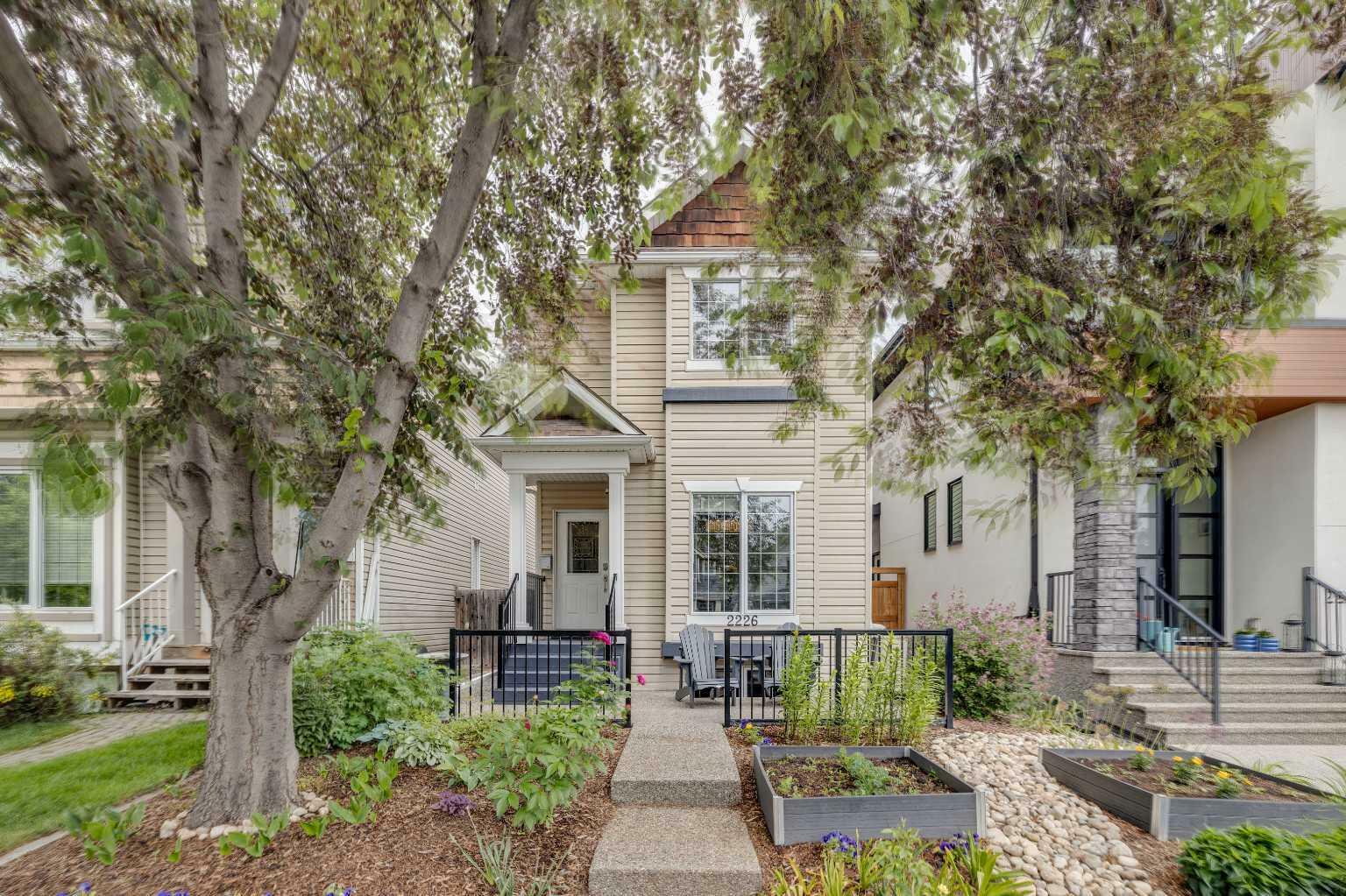 Photo de la propriété: 2226 31 Avenue SW AB T2T 1T6