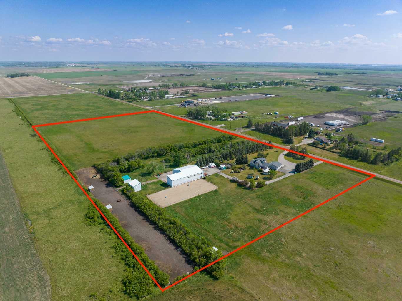 Property Photo: 233143 Range Road 282 AB T1X 0H2