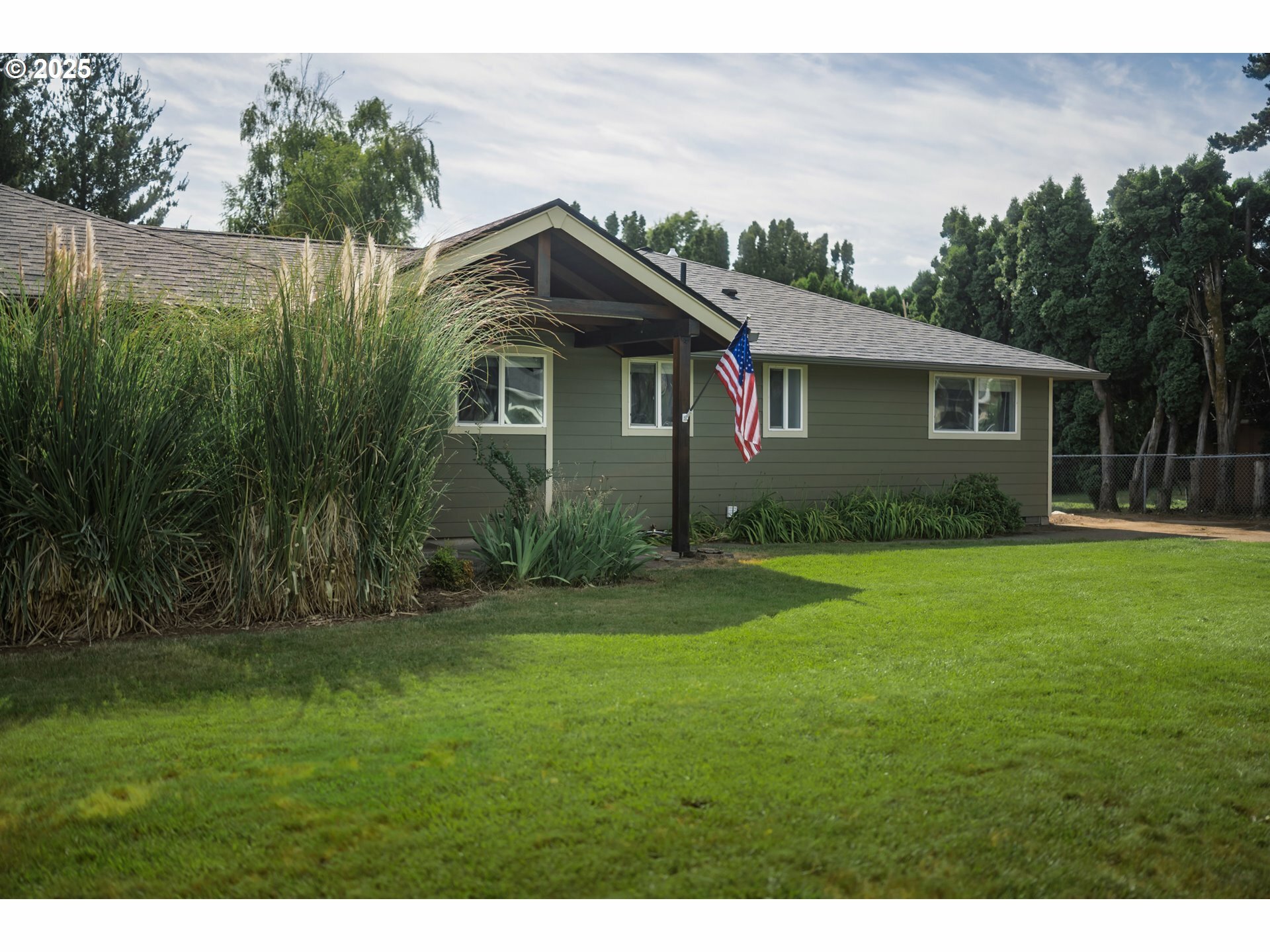 Property Photo:  14424 SE Bevington Ct  OR 97267 