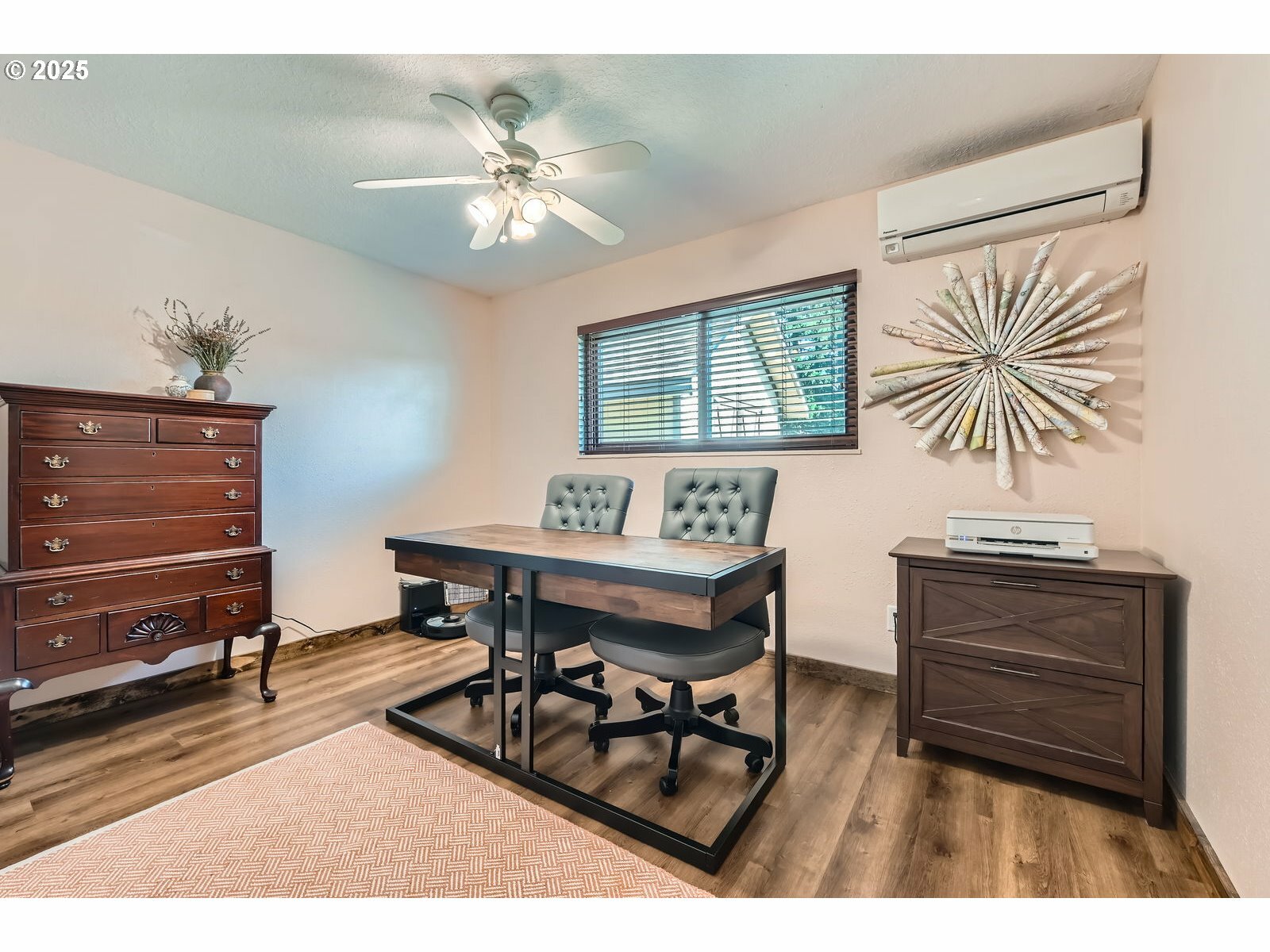 Property Photo: 190 SE Shafford St OR 97023