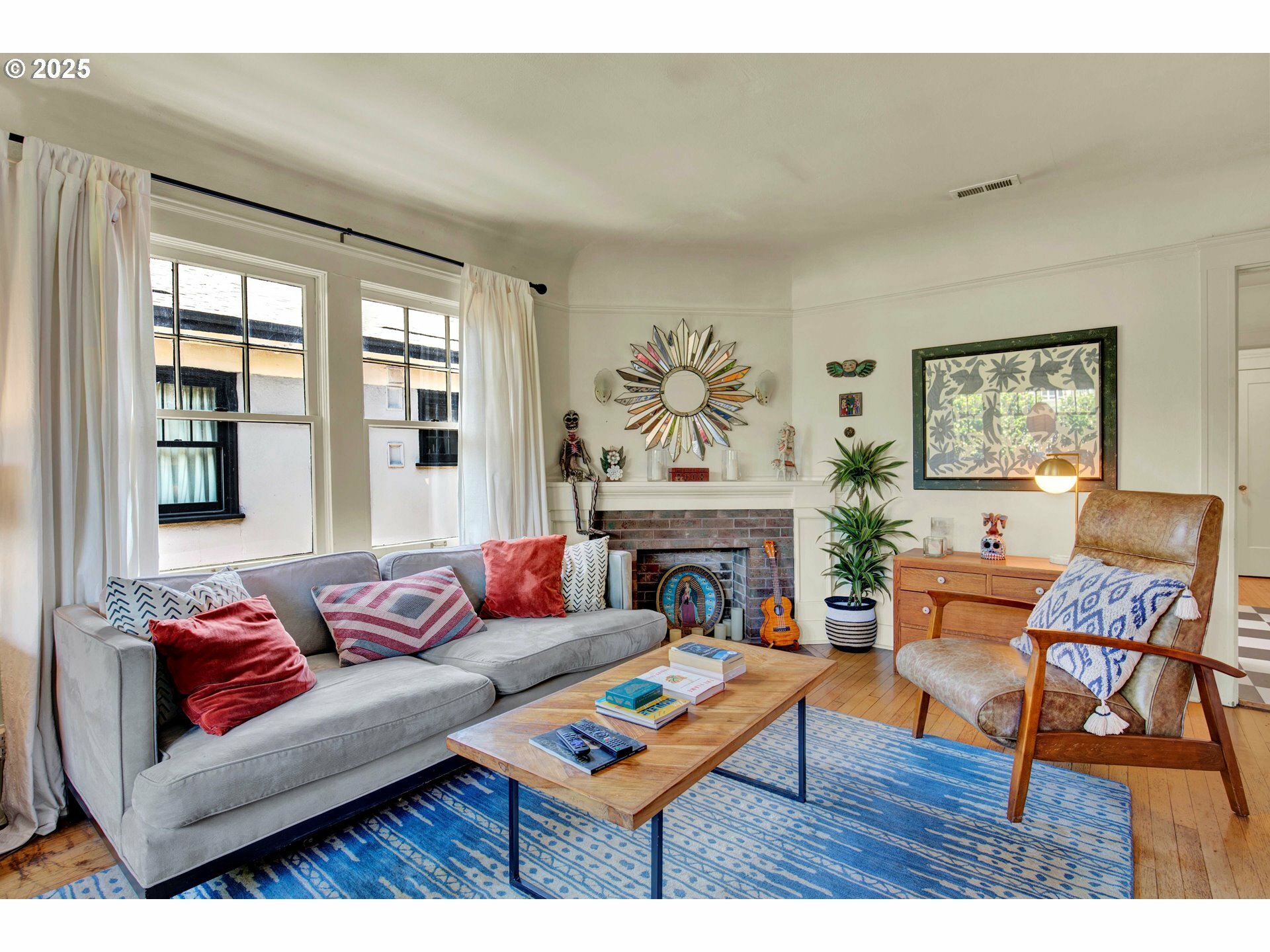 Property Photo: 2066 NW Overton St OR 97209