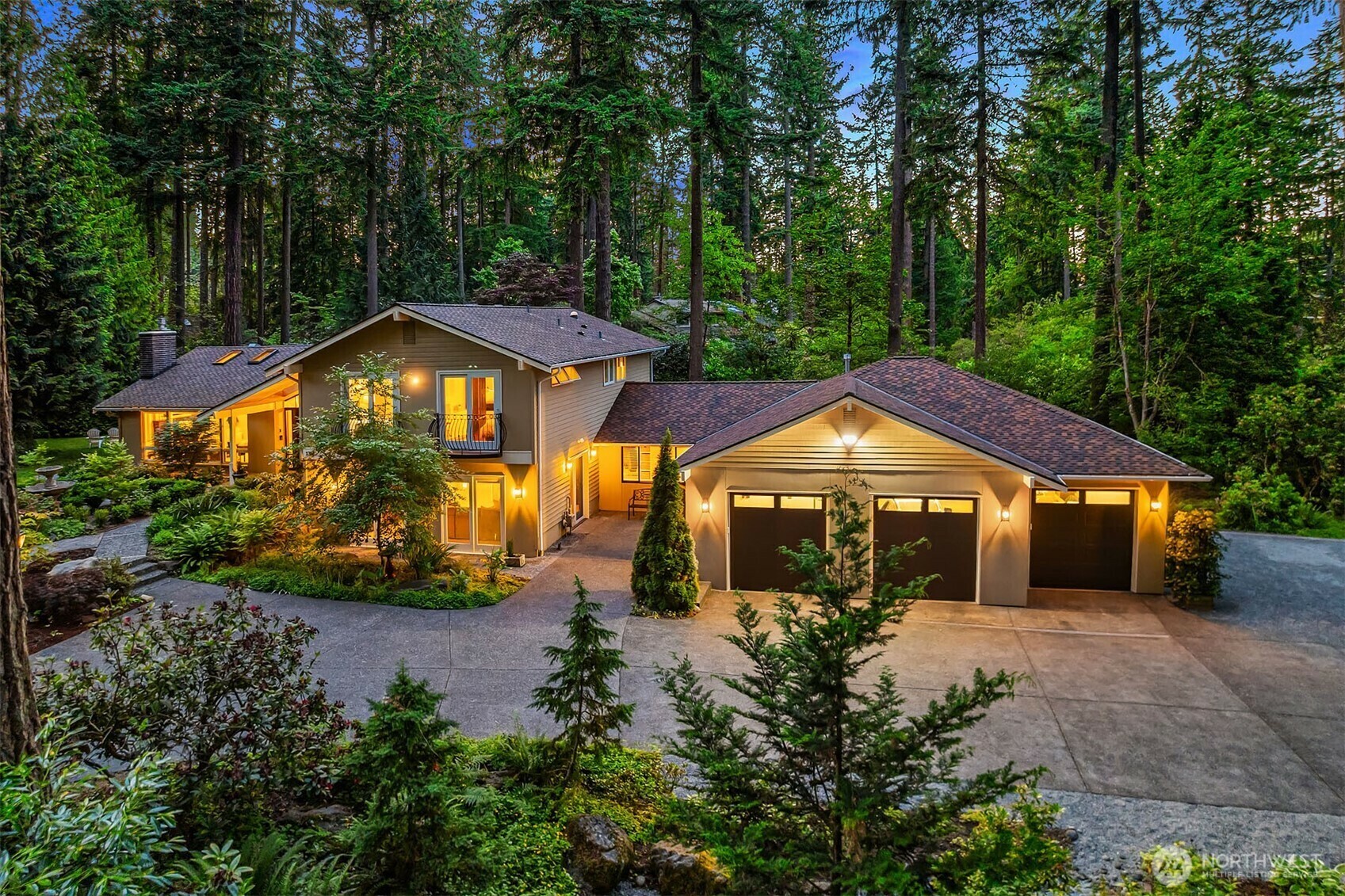 Property Photo: 13520 NE 50th Street WA 98005
