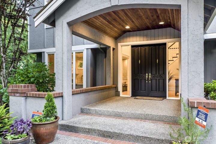 Property Photo:  3400  264th Avenue NE  WA 98053 