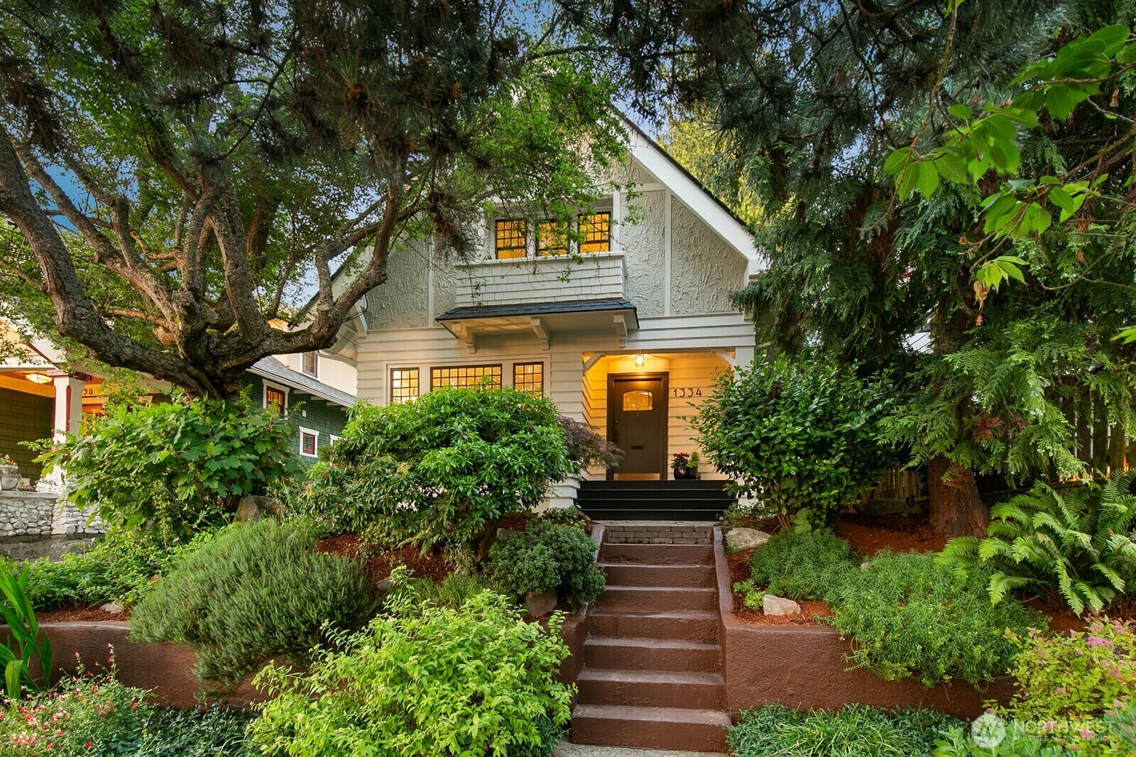 1334  44th Avenue SW  Seattle WA 98116 photo