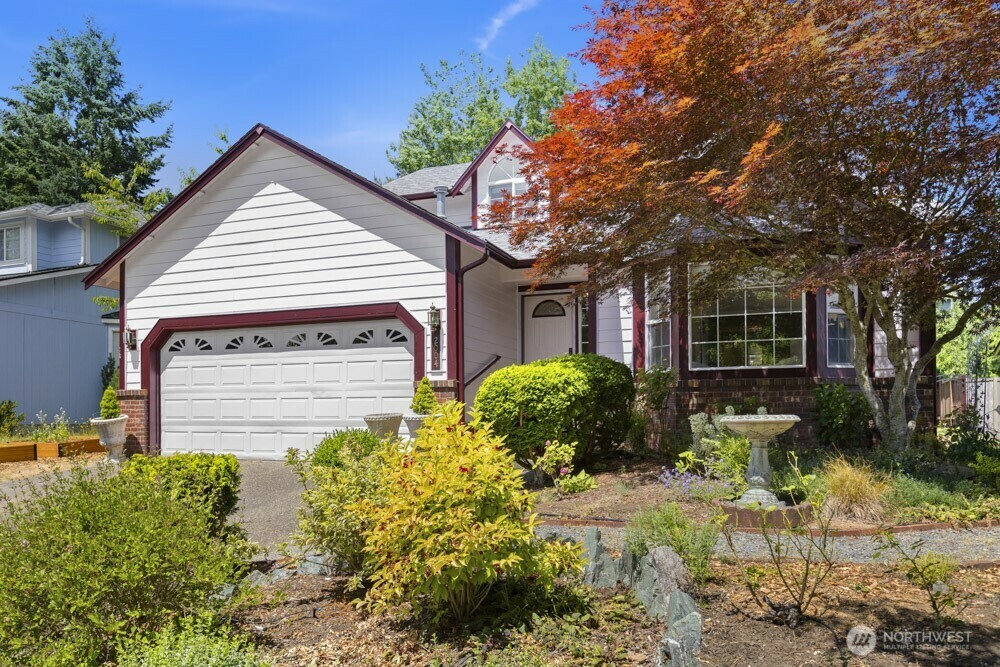 Property Photo: 2004 15th Avenue SW WA 98502