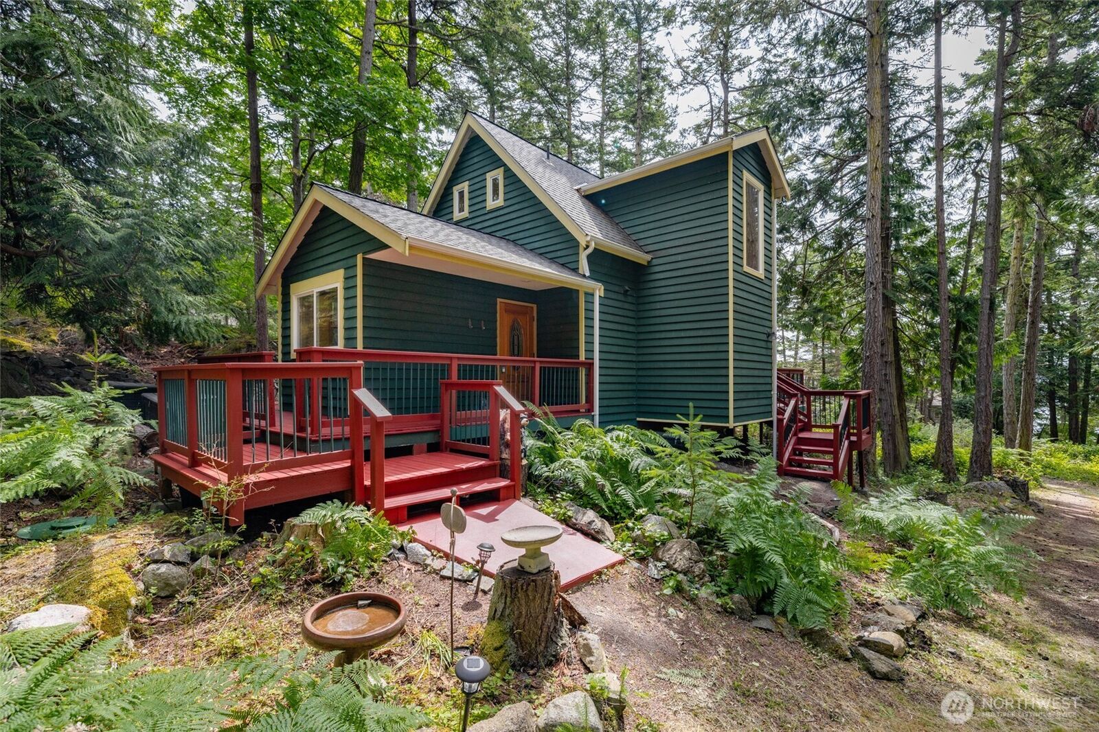 Property Photo:  1026  Chinook Way  WA 98221 