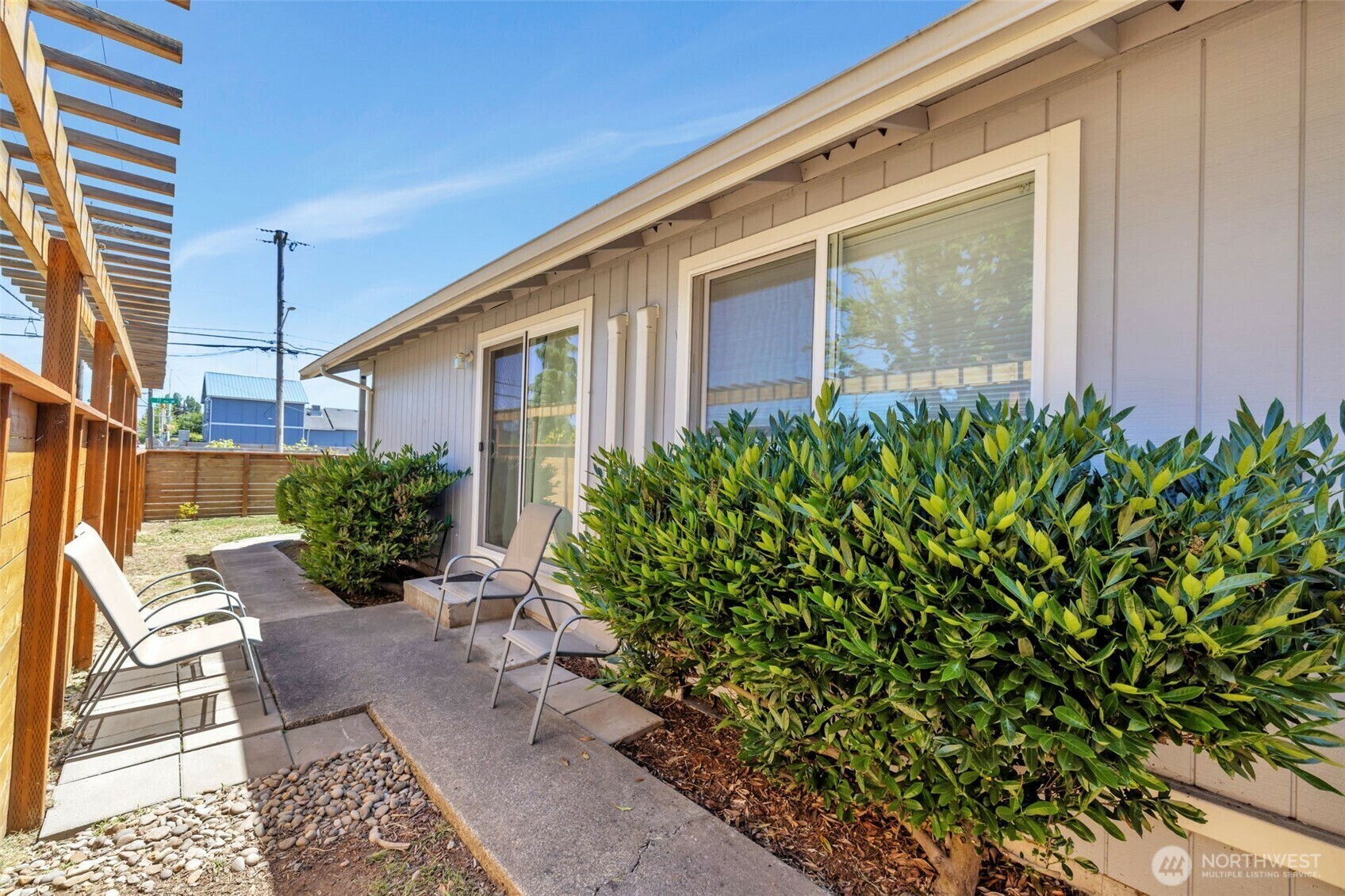 Property Photo: 10201 17th Avenue SW WA 98146