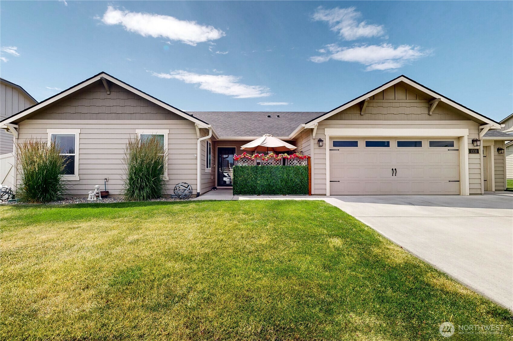Property Photo: 1331 Caprio Loop WA 99362