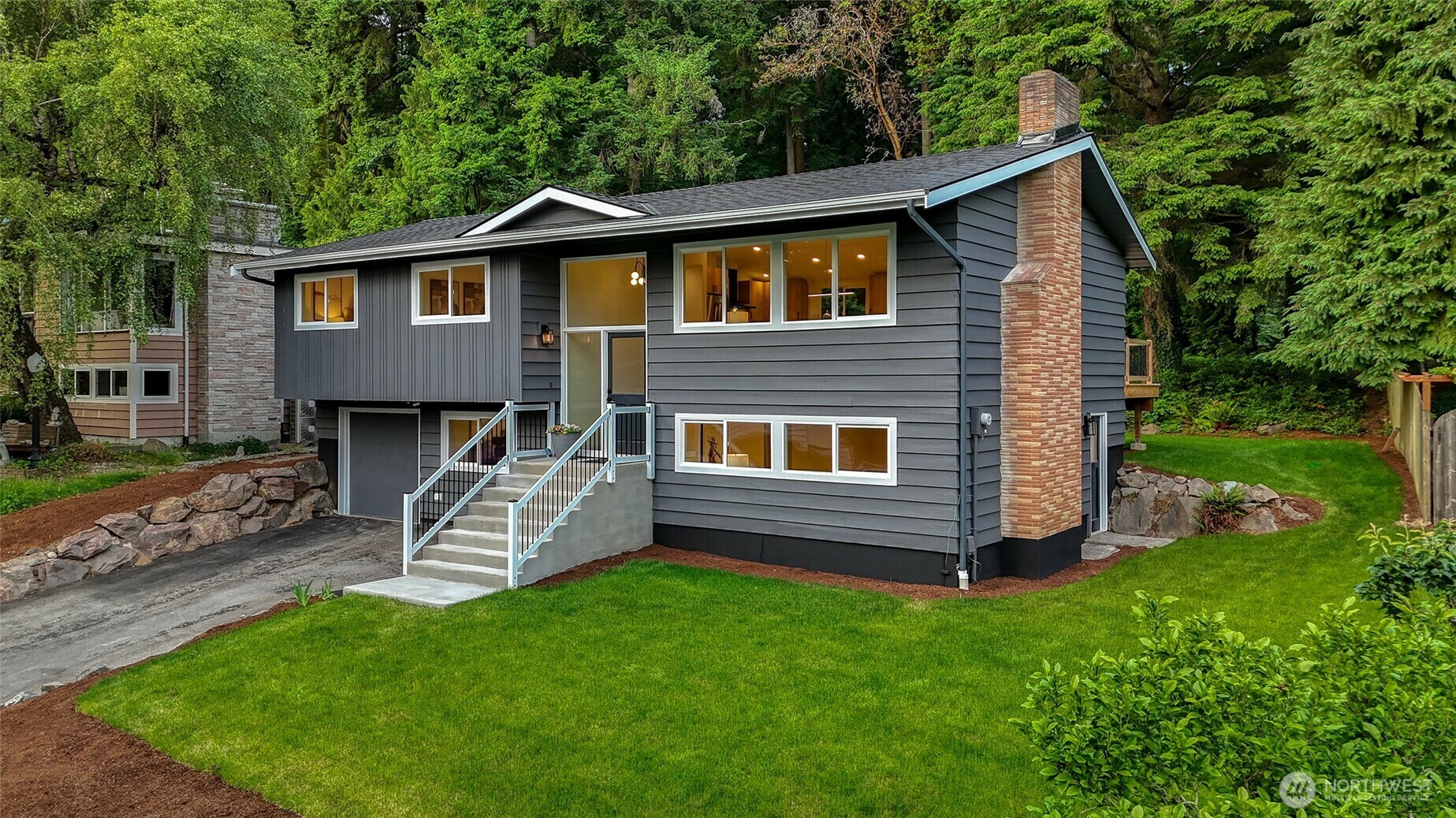 19208  38th Place NE  Lake Forest Park WA 98155 photo