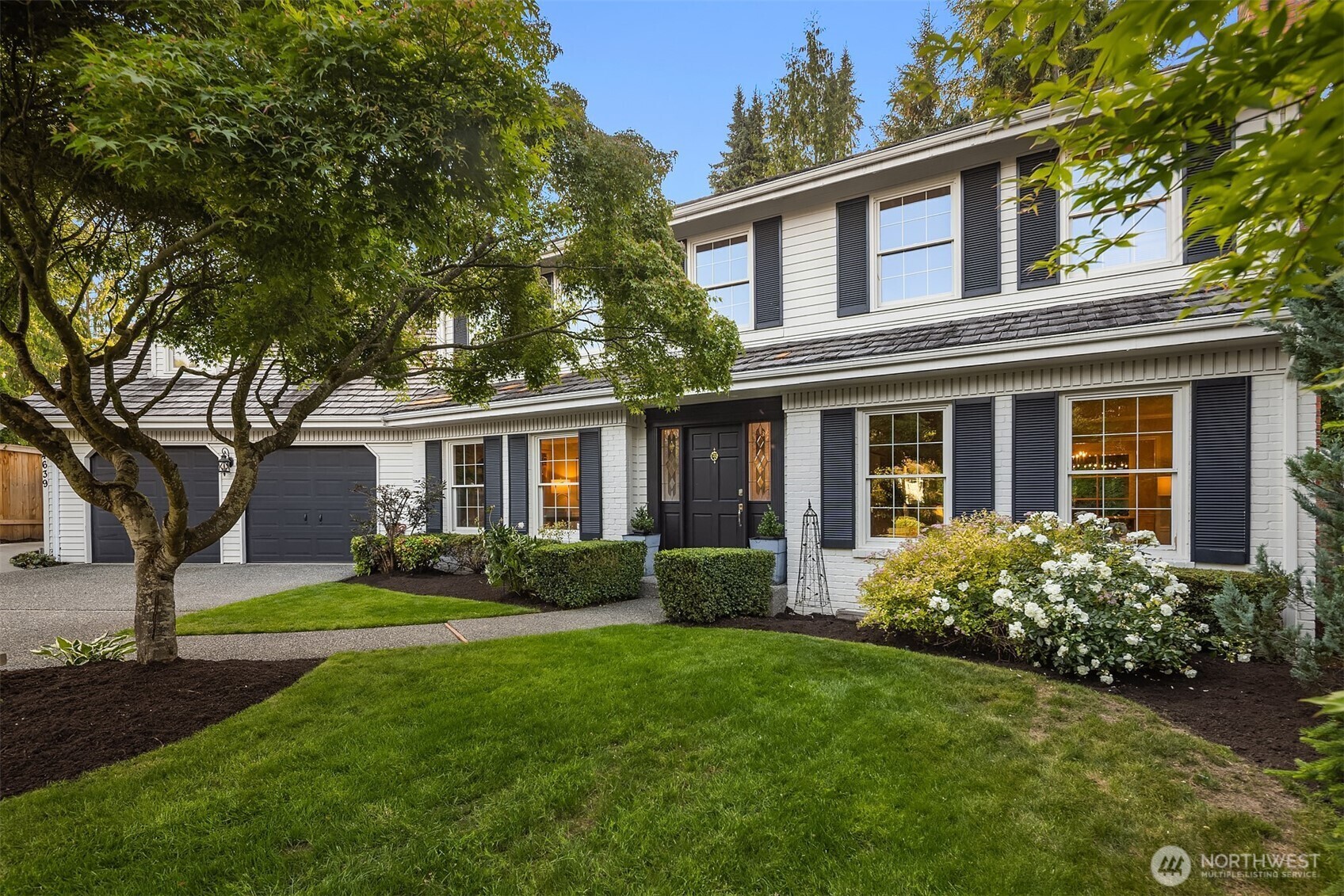Property Photo:  4639  241st Avenue SE  WA 98029 
