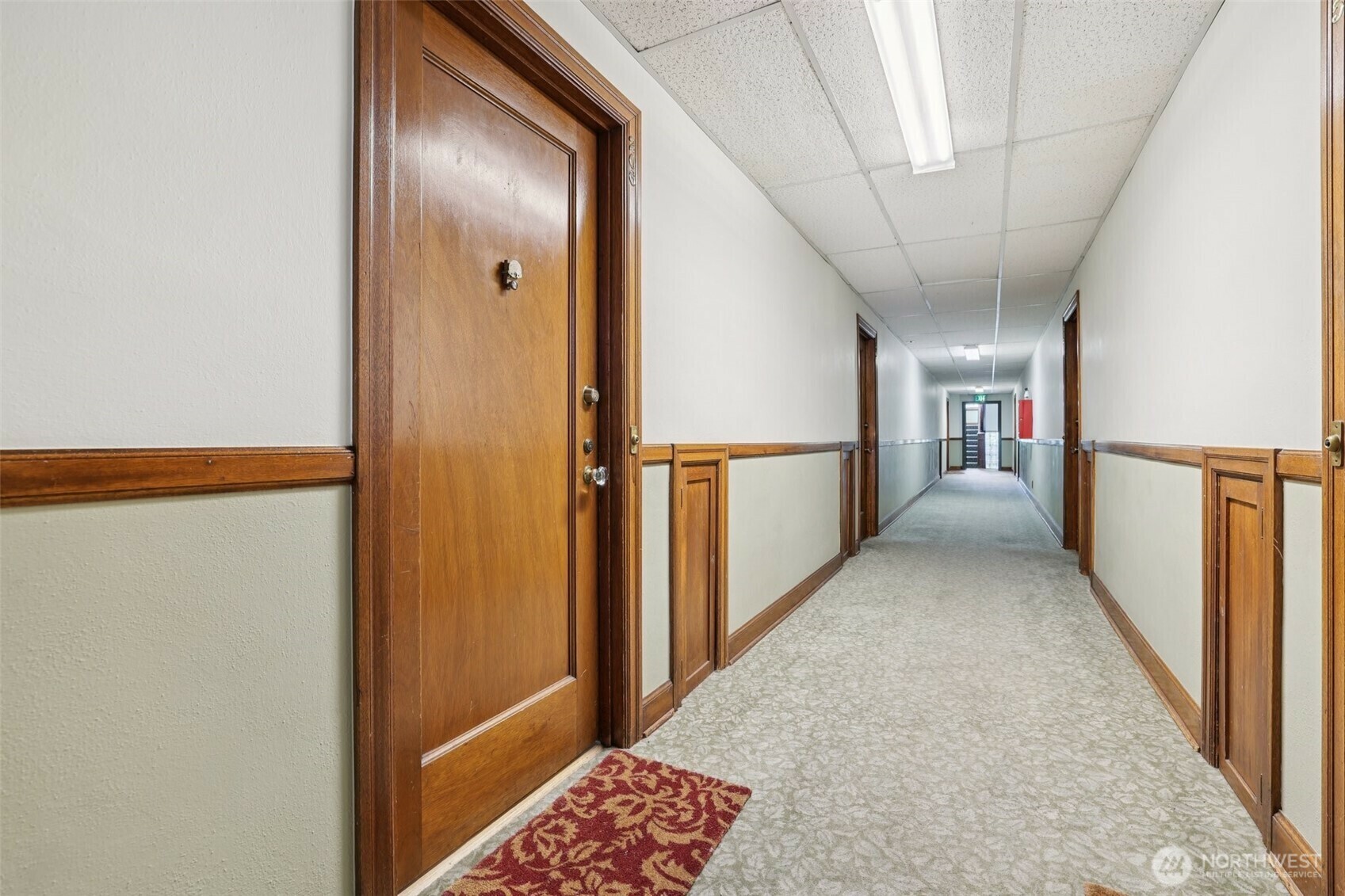 Property Photo: 408 Bellevue Avenue E 206 WA 98102