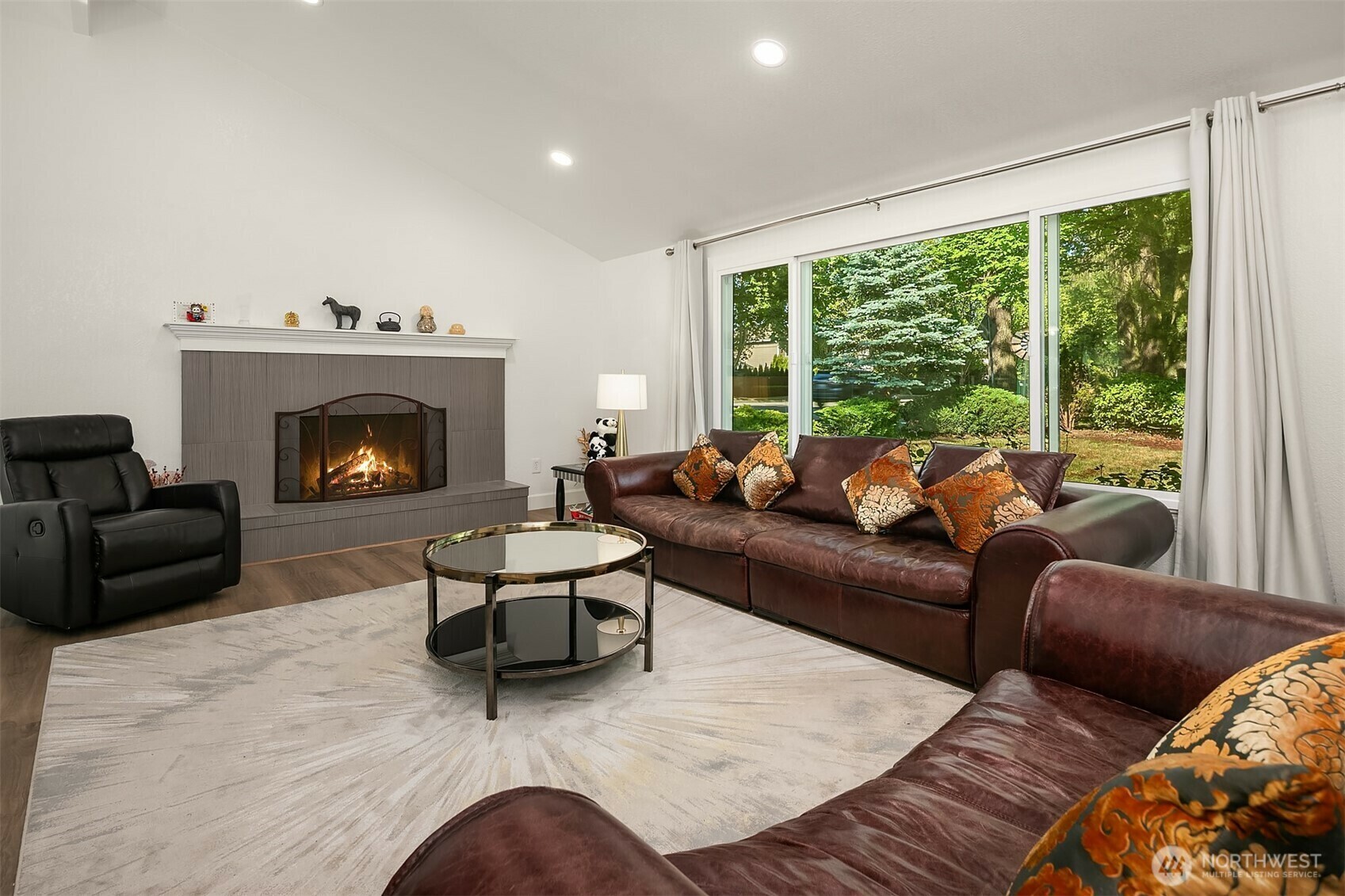 Property Photo: 11527 113th Place NE WA 98033
