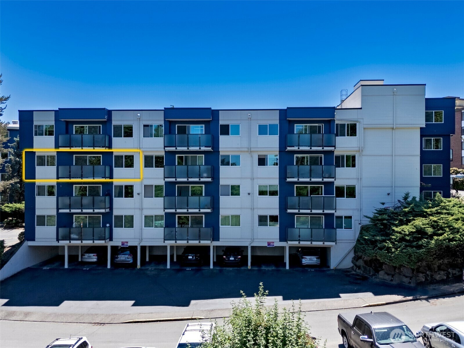3722  27th Place  W 301  Seattle WA 98199 photo