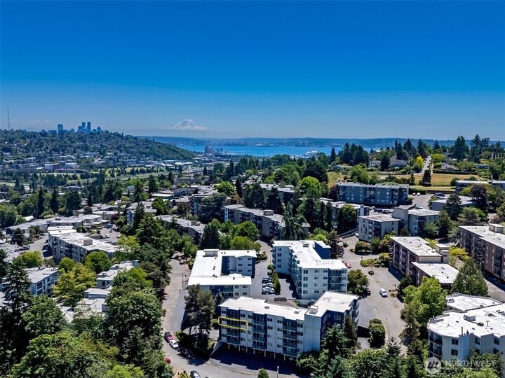 3722  27th Place W 301  Seattle WA 98199 photo