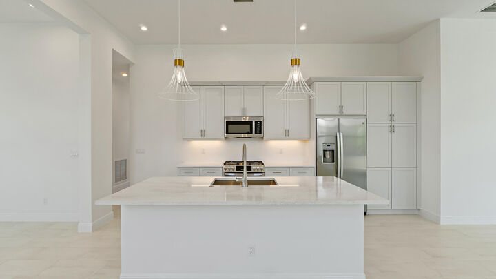 204 SE Via Sangro  Port Saint Lucie FL 34952 photo