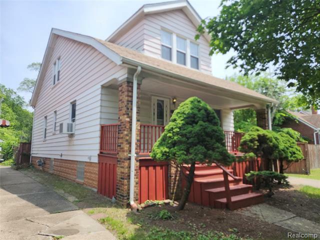 Property Photo: 6504 Grandmont Avenue MI 48228