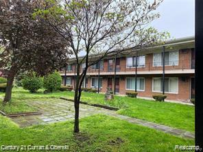 Property Photo: 25301 5 Mile 125 MI 48239